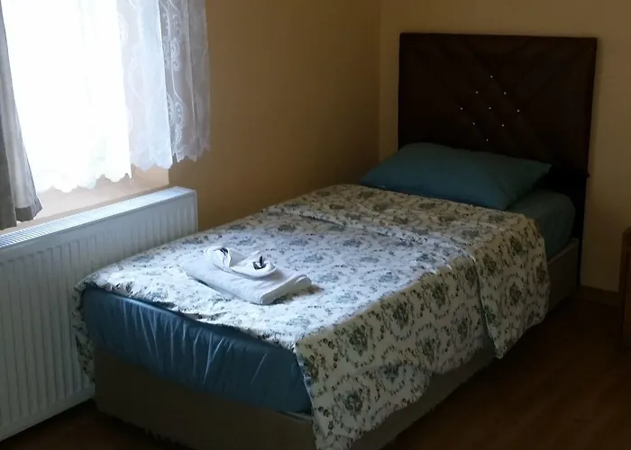 Emre's Stone House Отель Гореме